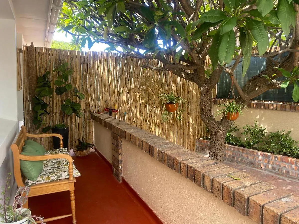 Walmer Cottage - Cute & Pet Friendly ケープタウン 0*,  南アフリカ